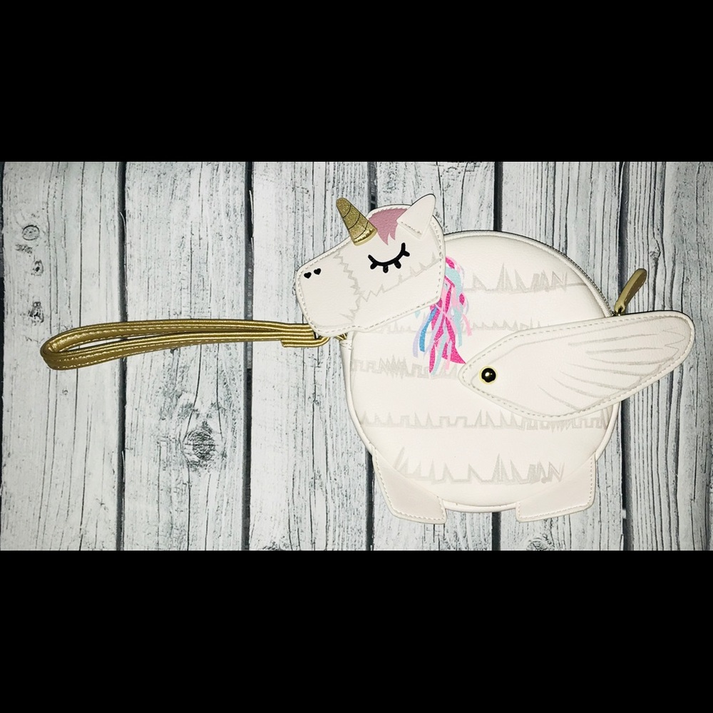 Betsey Johnson UNICORN 🦄 Wristlet NWOT